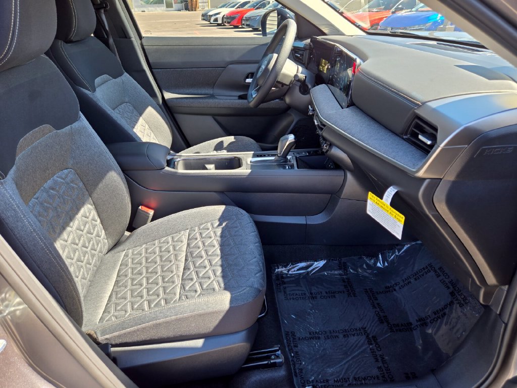 New 2027 Nissan Kicks SV w/ Cold Weather Package FWD image 22