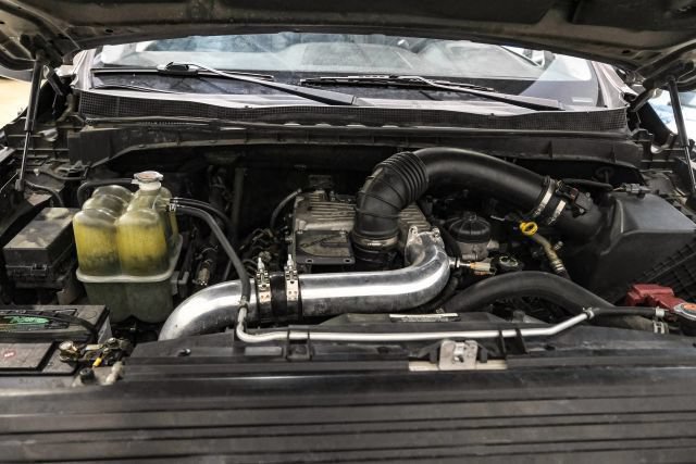 Used 2016 Nissan Titan SL AWD/4WD image 46