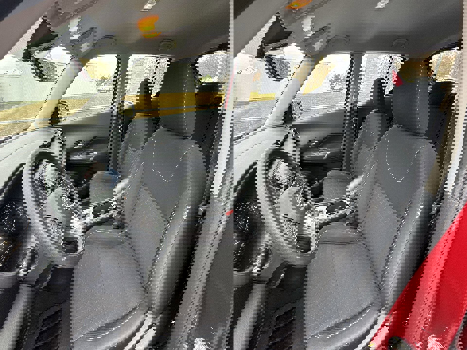 Used 2023 Nissan Kicks SV w/ Interior Electronics Package image 11