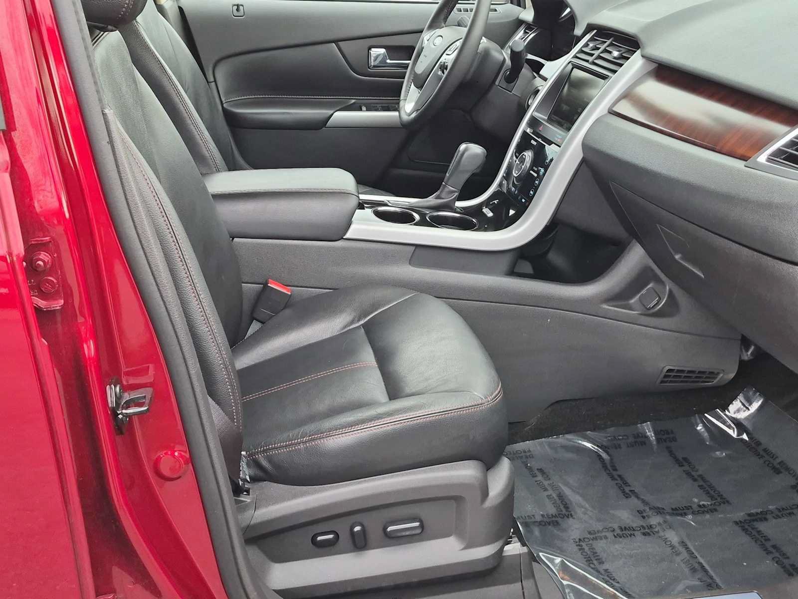 Used 2014 Ford Edge Limited w/ Equipment Group 302A AWD/4WD image 24