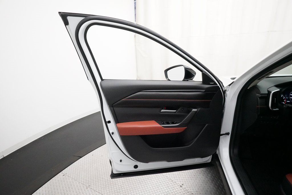 Used 2023 MAZDA CX-50 AWD 2.5 Turbo w/ Weather Package image 28