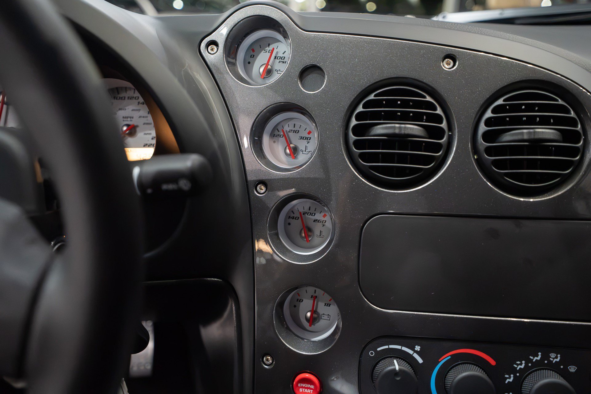 Used 2010 Dodge Viper ACR RWD image 14
