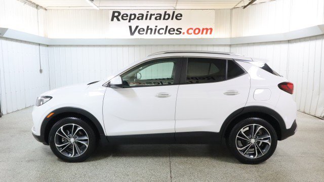 Used 2022 Buick Encore GX Select FWD image 1