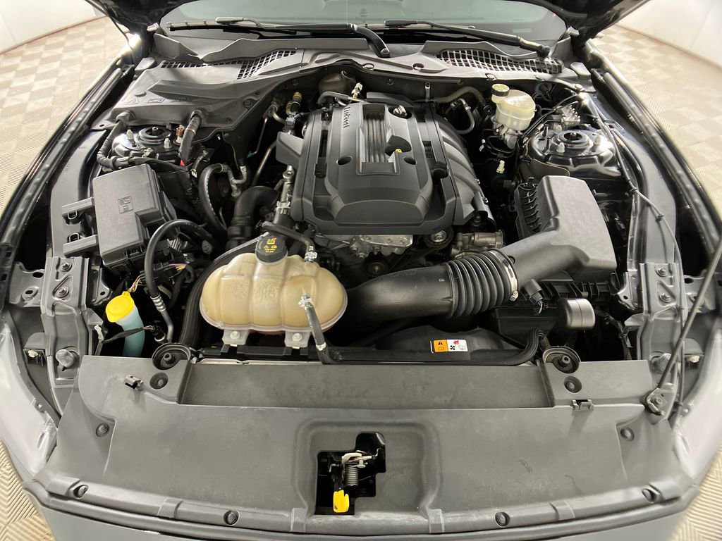 Certified 2016 Ford Mustang Coupe image 32