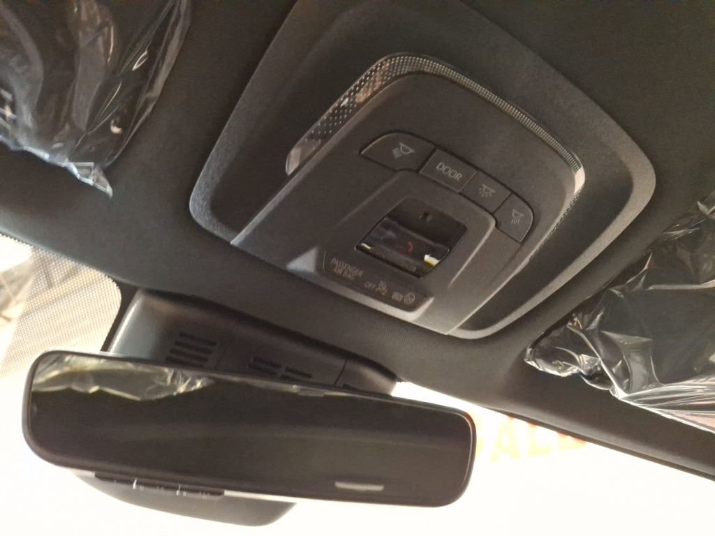 New 2026 Toyota Crown Signia image 11