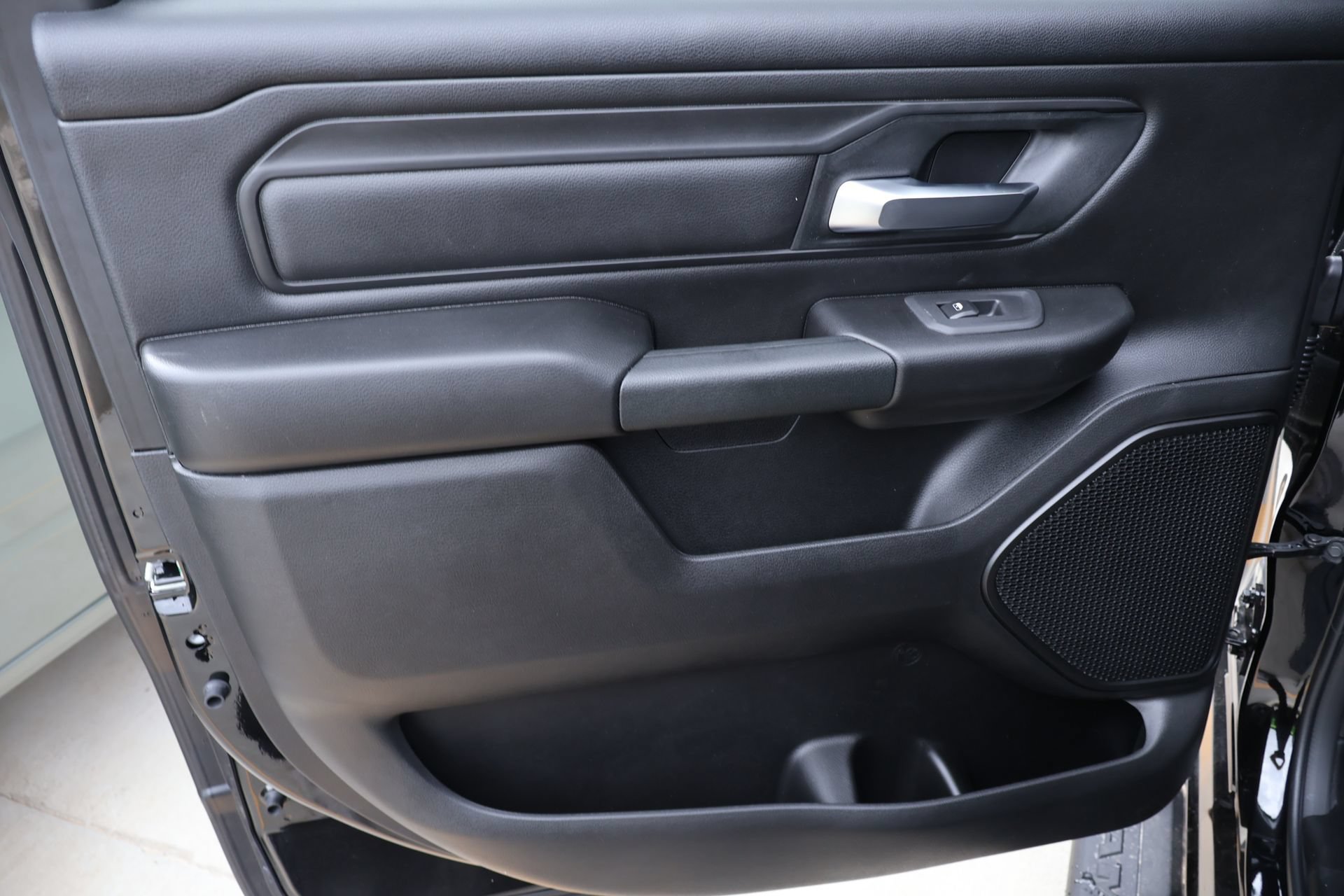 New 2026 RAM 1500 Express AWD/4WD image 15