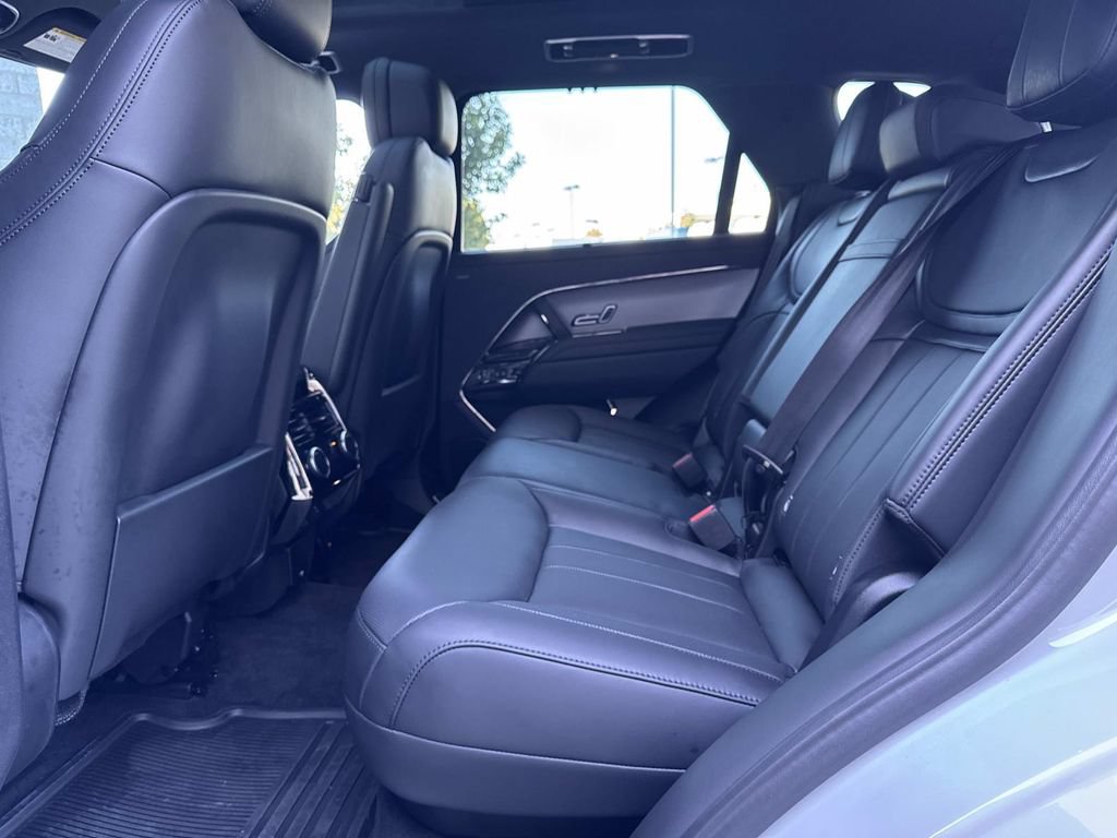 New 2026 Land Rover Range Rover Sport SE AWD/4WD image 14