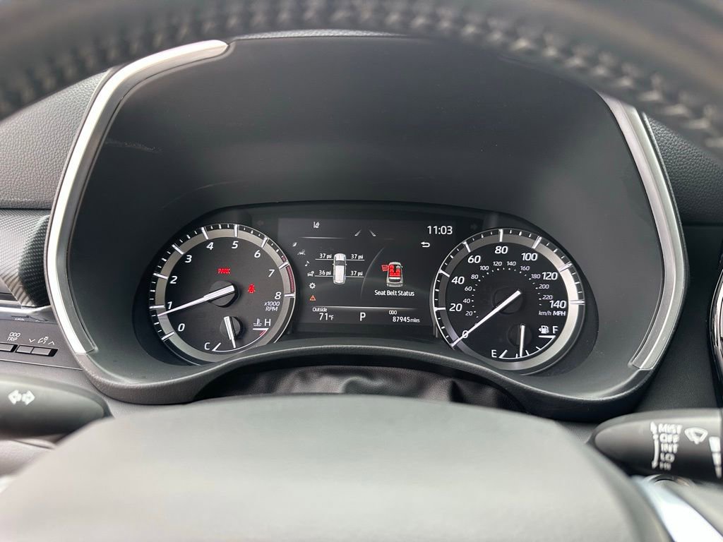 Used 2021 Toyota Highlander XSE image 12