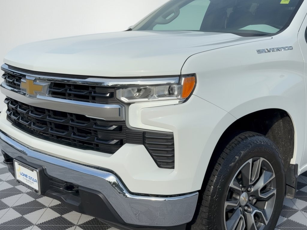 Used 2023 Chevrolet Silverado 1500 LT w/ Protection Package AWD/4WD image 12