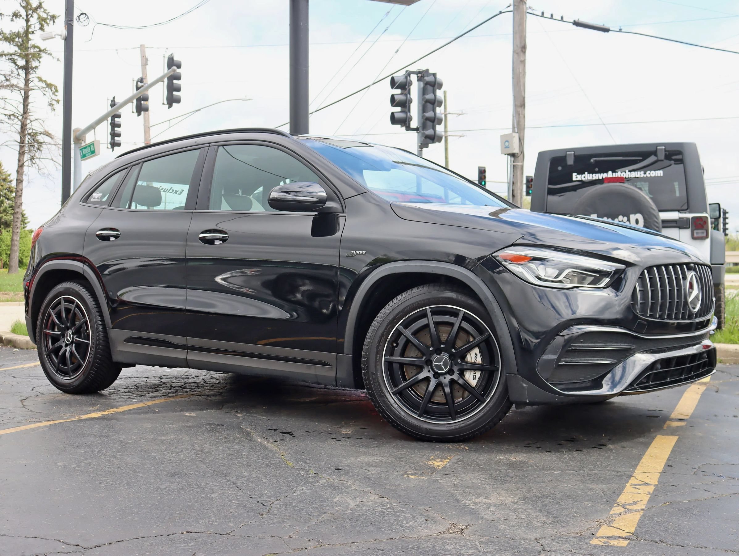 Used 2021 Mercedes-Benz GLA 35 AMG 4MATIC image 2