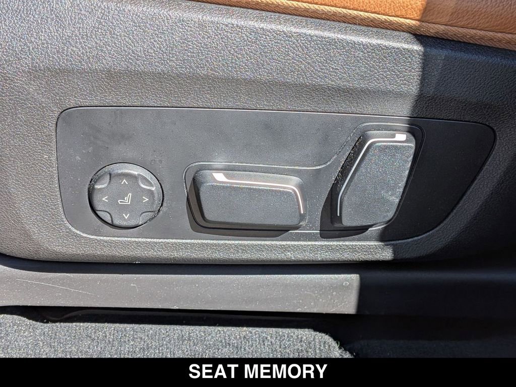 Certified 2024 BMW X3 xDrive30i w/ Premium Package image 21