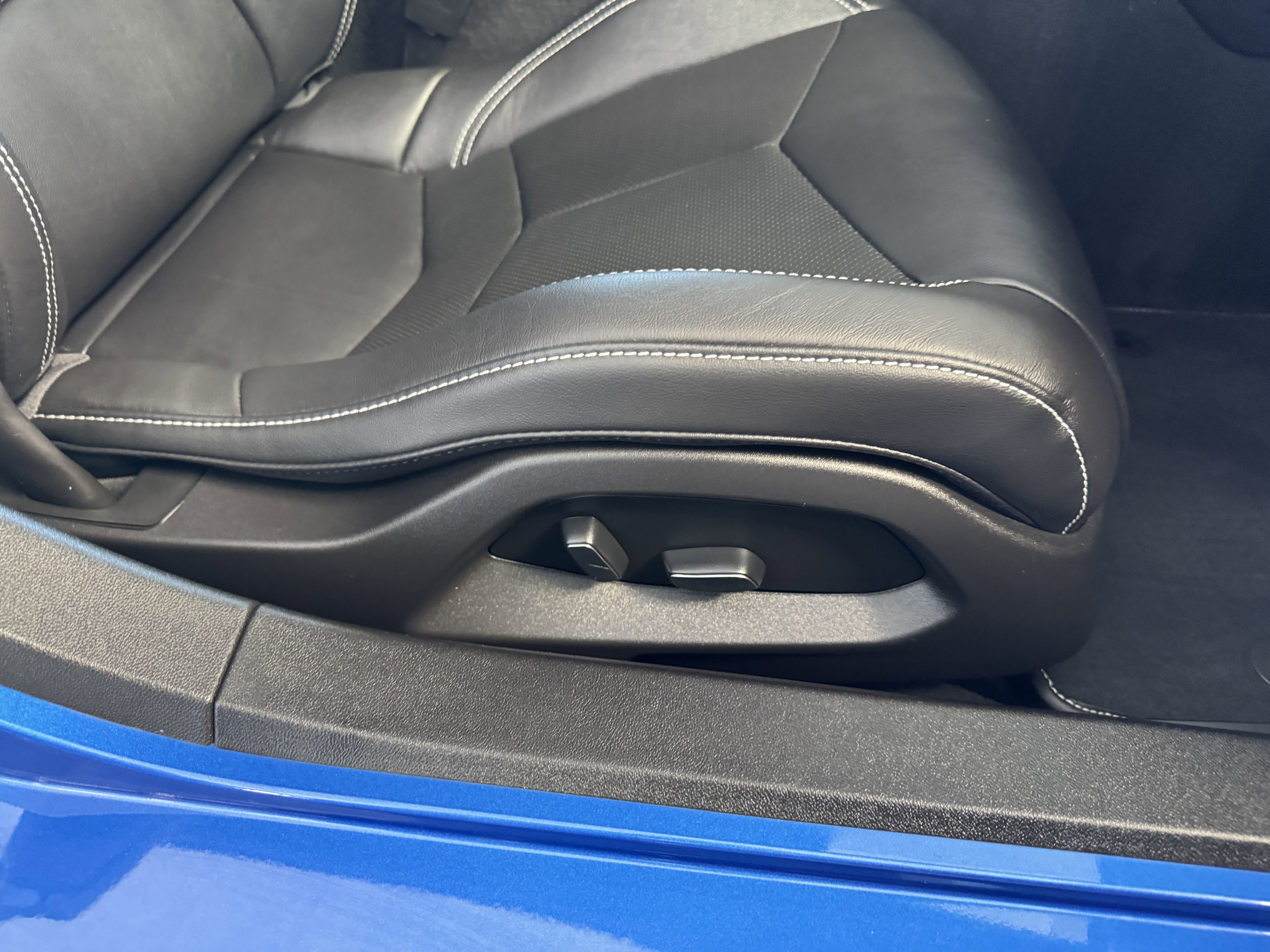 Certified 2021 Chevrolet Corvette Stingray Coupe w/ 1LT image 18