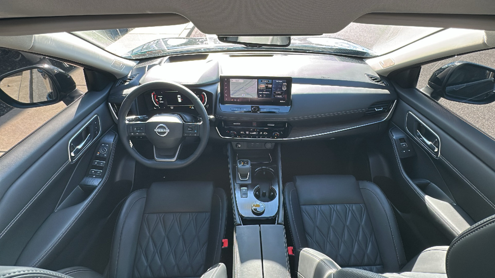 Certified 2025 Nissan Rogue Platinum w/ Platinum Premium Package AWD/4WD image 26