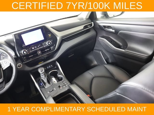 Used 2024 Toyota Highlander XLE FWD image 30