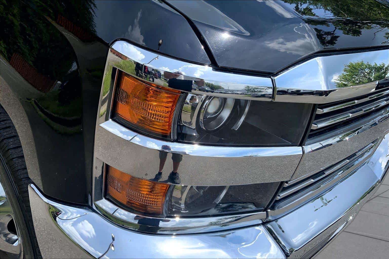 Used 2015 Chevrolet Silverado 3500 LTZ AWD/4WD image 26