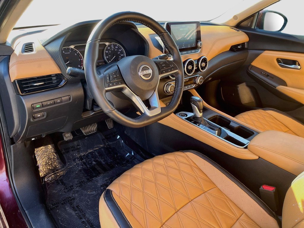 Used 2025 Nissan Sentra SV w/ SV Premium Package FWD image 9