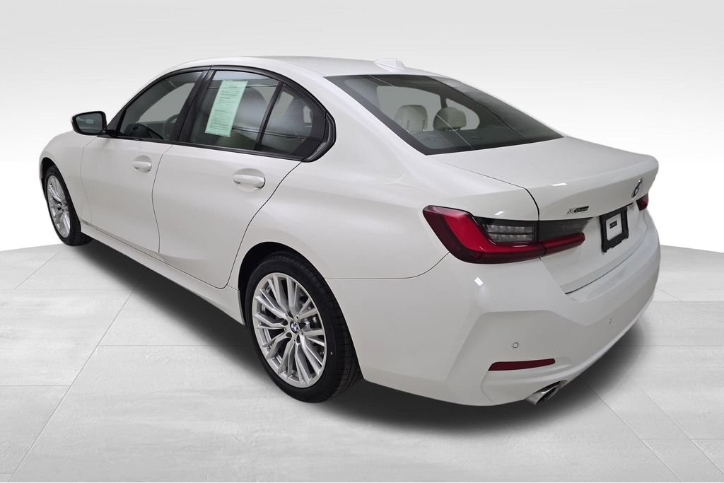 Certified 2023 BMW 330i xDrive Sedan w/ Driving Assistance Package AWD/4WD image 7