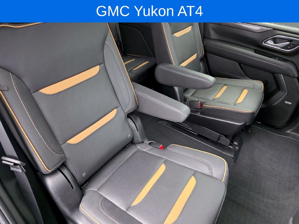 Used 2023 GMC Yukon AT4 w/ Technology Package AWD/4WD image 30