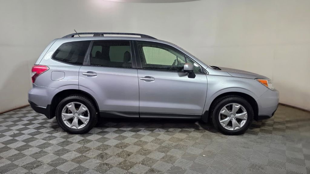 Used 2015 Subaru Forester 2.5i Premium w/ All-Weather Package image 7