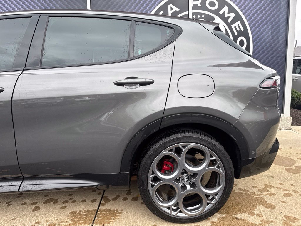 Used 2024 Alfa Romeo Tonale Veloce AWD/4WD image 14