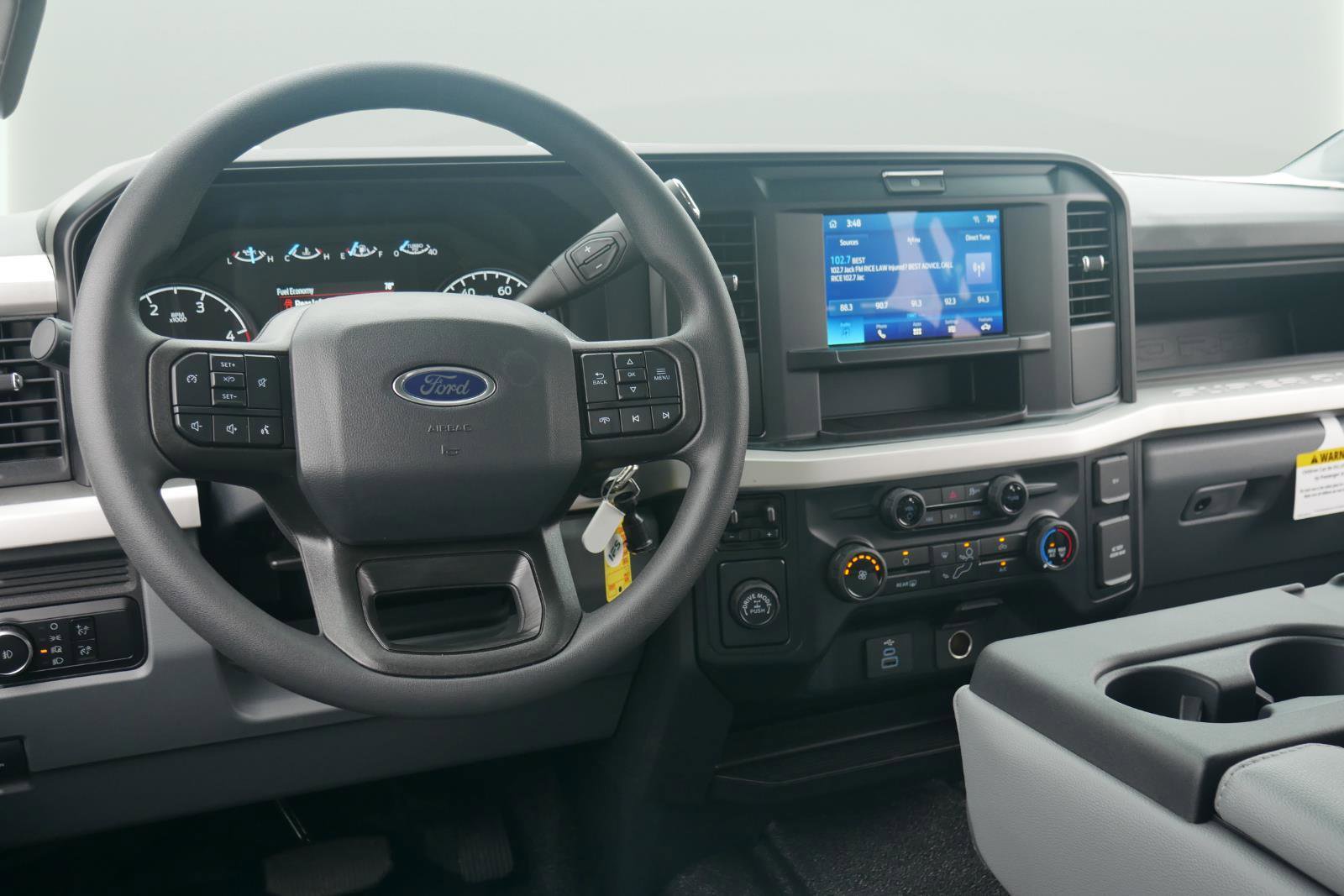 New 2025 Ford F250 XL w/ XL Chrome Package image 23