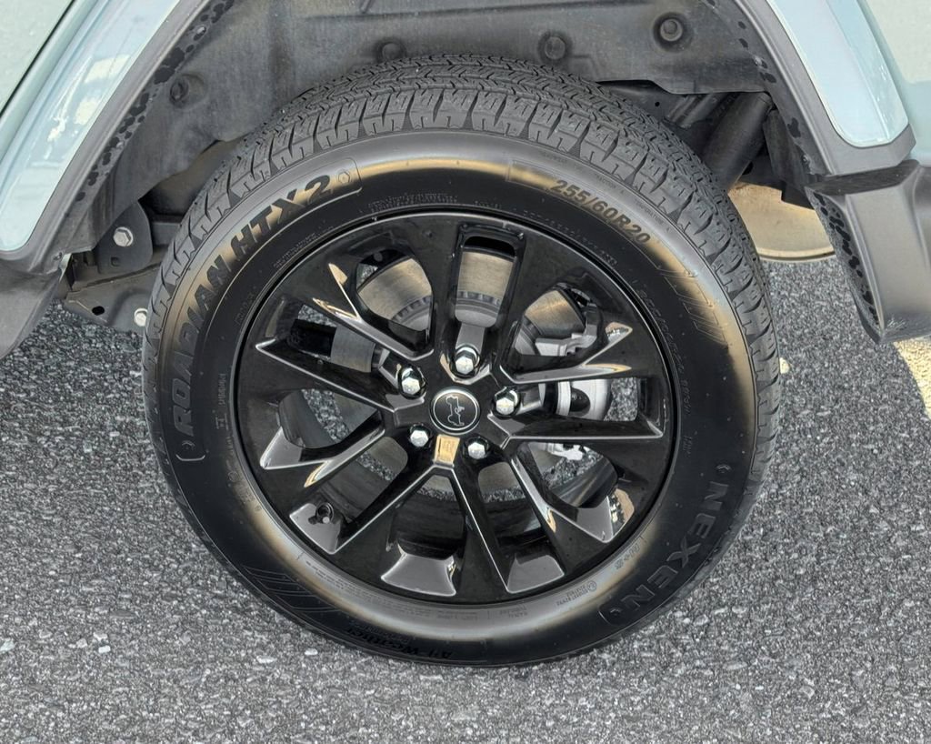 Used 2024 Jeep Wrangler Unlimited Sahara w/ Technology Group image 11