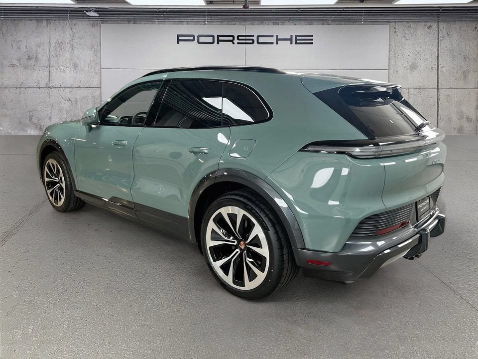 New 2026 Porsche Cayenne Electric AWD/4WD image 3