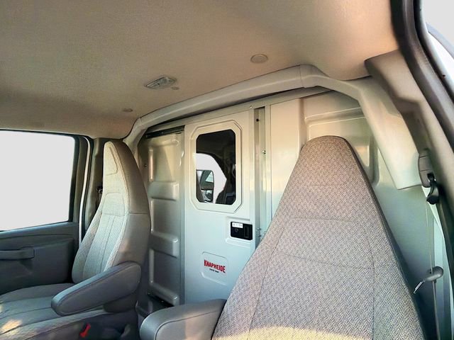 New 2025 Chevrolet Express 3500 Work Van w/ Power Convenience Package image 17