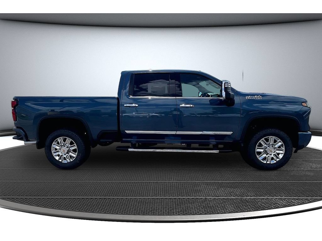 New 2026 Chevrolet Silverado 2500 High Country w/ High Country Premium Package AWD/4WD image 17
