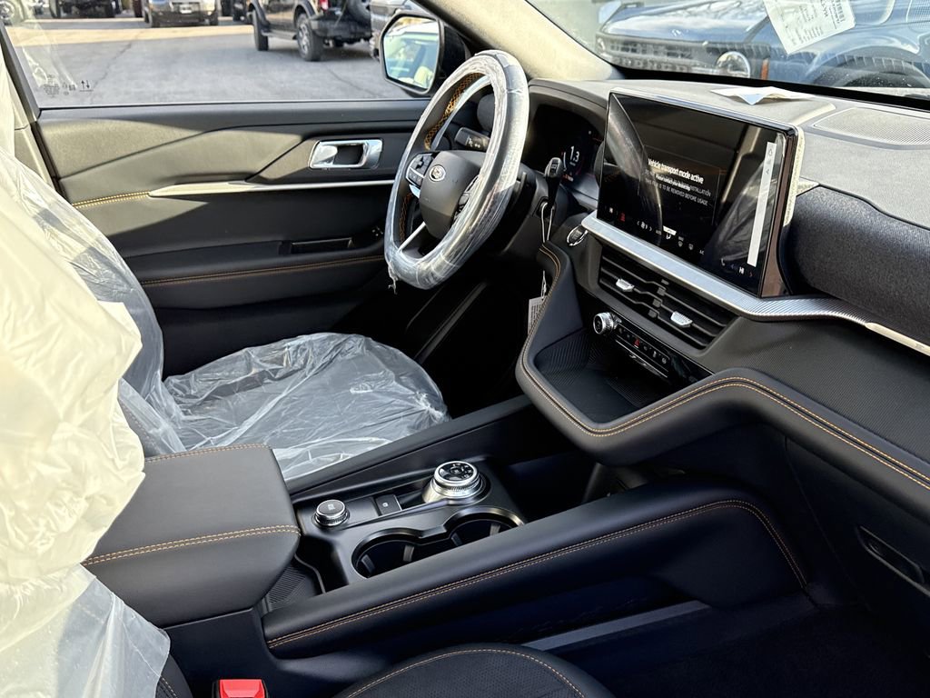 Used 2026 Ford Explorer Tremor w/ Tremor Convenience Package image 24