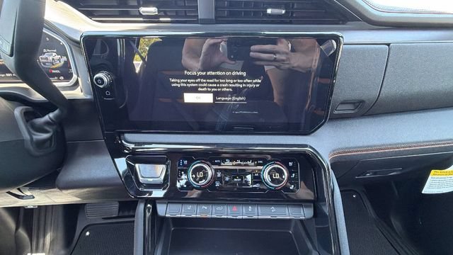 New 2026 GMC Sierra 2500 AT4 w/ Technology Package AWD/4WD image 23