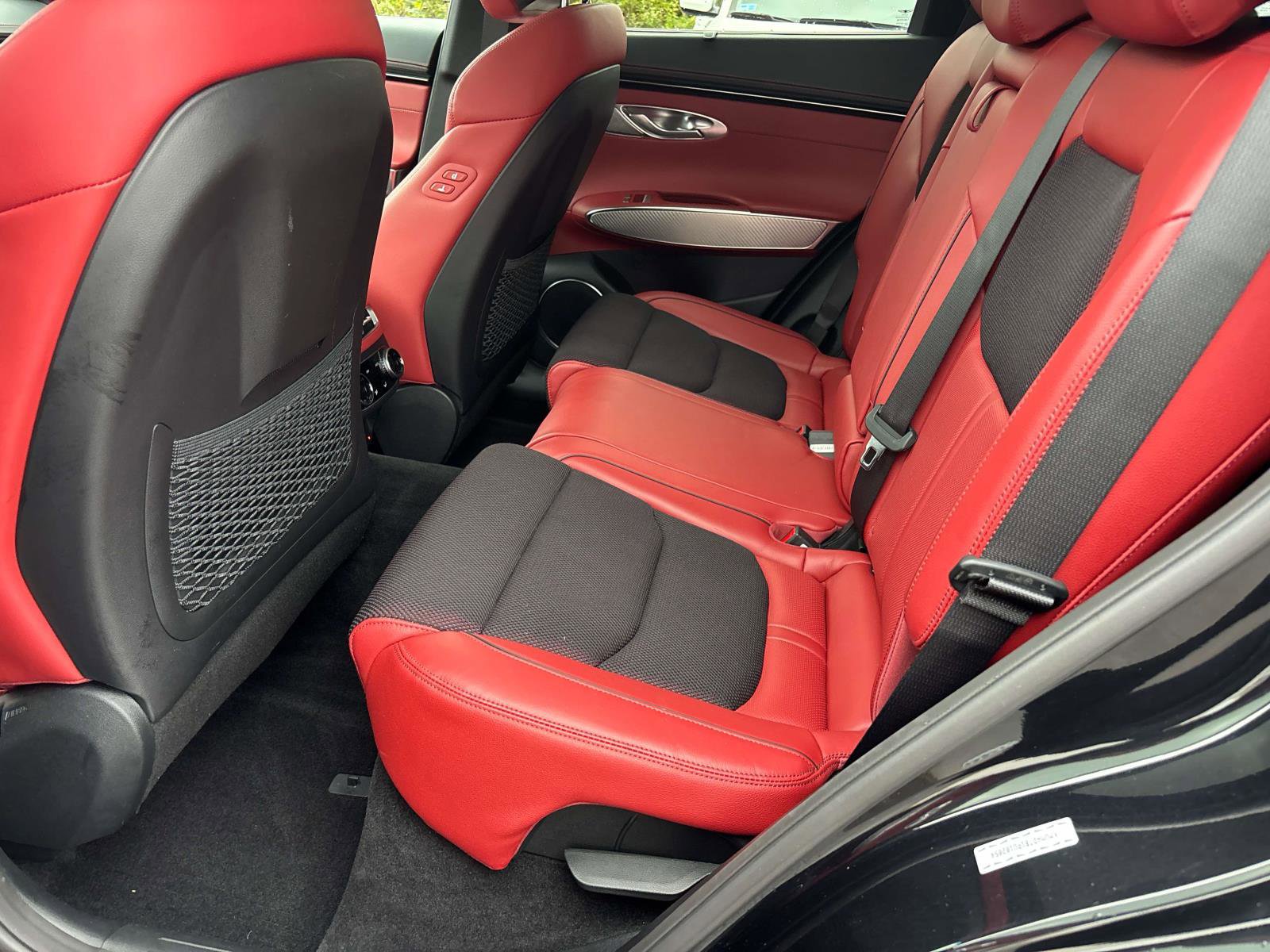 Used 2023 Genesis GV70 2.5T w/ Sport Prestige Package image 12