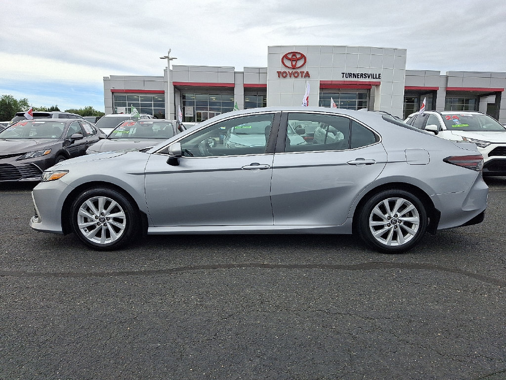 Certified 2024 Toyota Camry LE FWD image 7