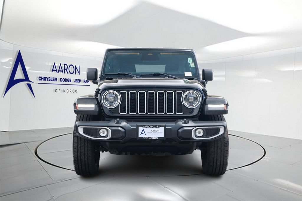 Used 2025 Jeep Wrangler Unlimited Sahara w/ Safety Group AWD/4WD image 4