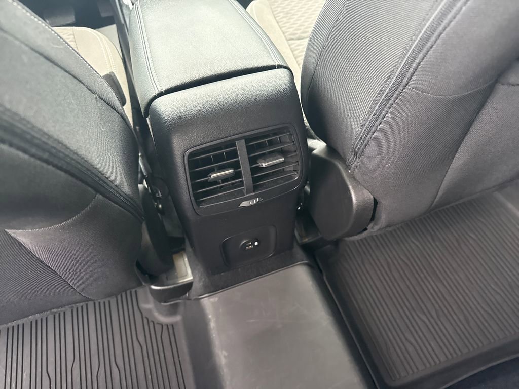 Used 2022 Ford Escape SE w/ Convenience Package image 16