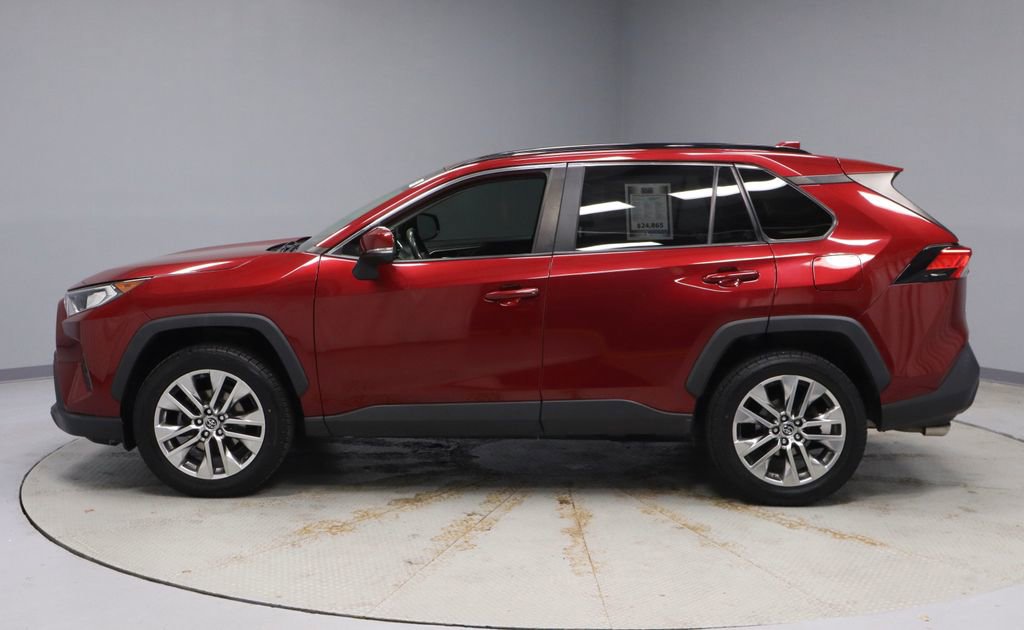 Used 2019 Toyota RAV4 XLE Premium w/ Cold Weather Package image 8