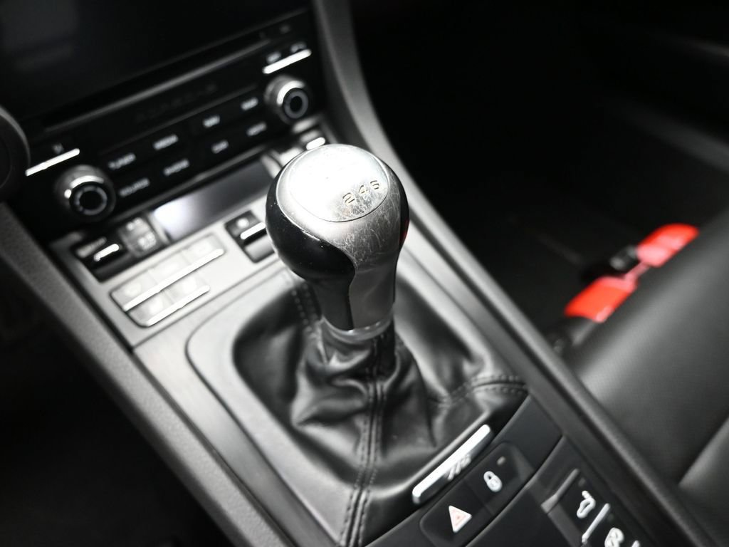 Used 2018 Porsche 718 Cayman GTS image 14