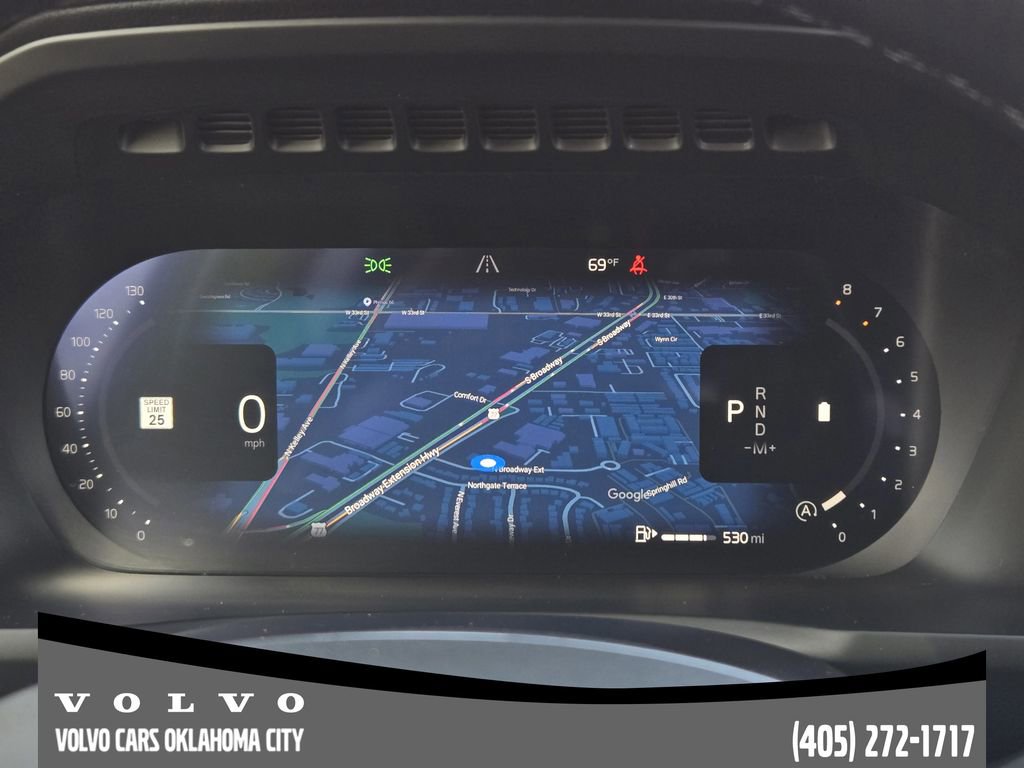 Certified 2025 Volvo XC90 B6 Plus image 15