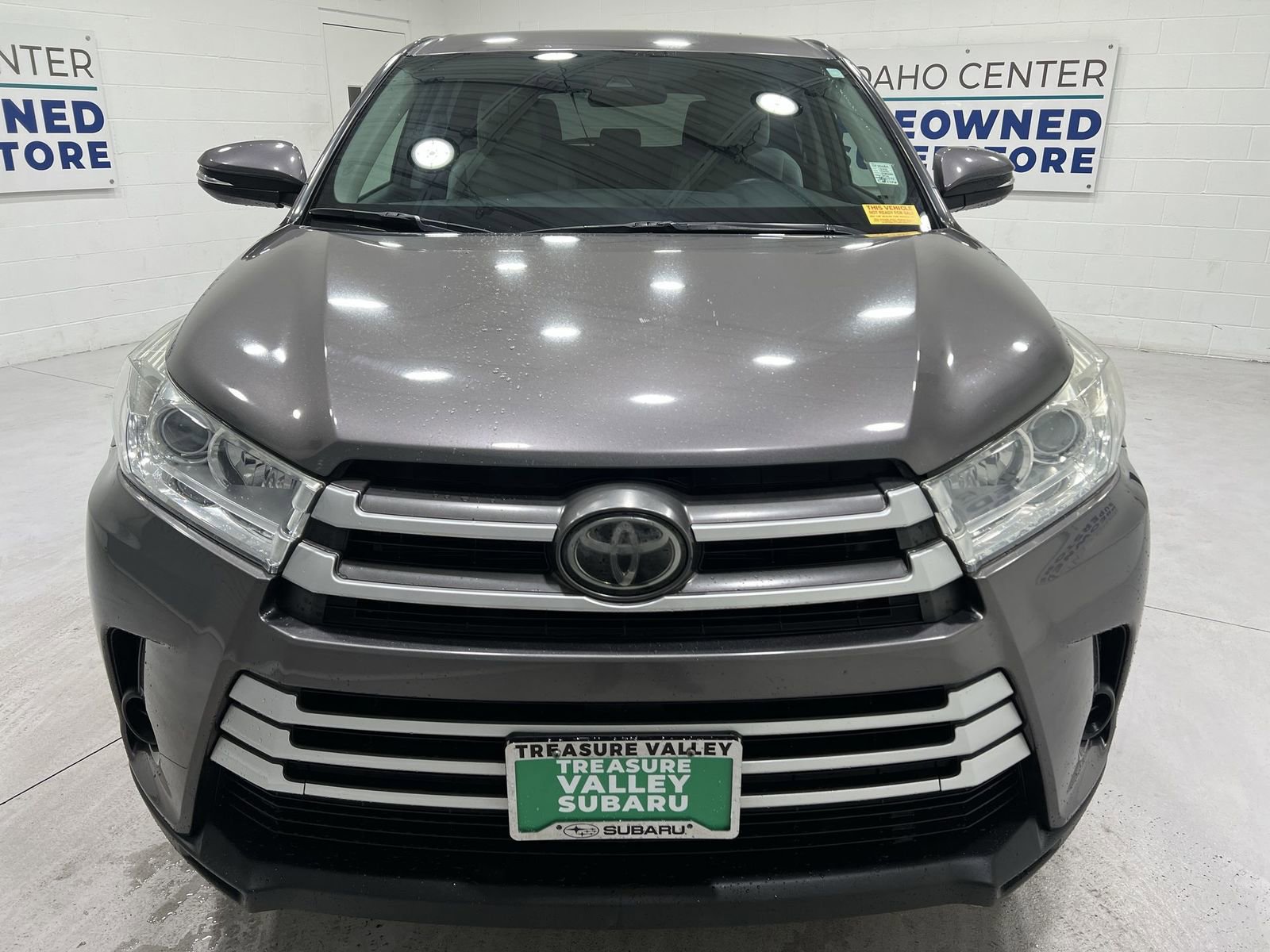 Used 2018 Toyota Highlander LE image 3