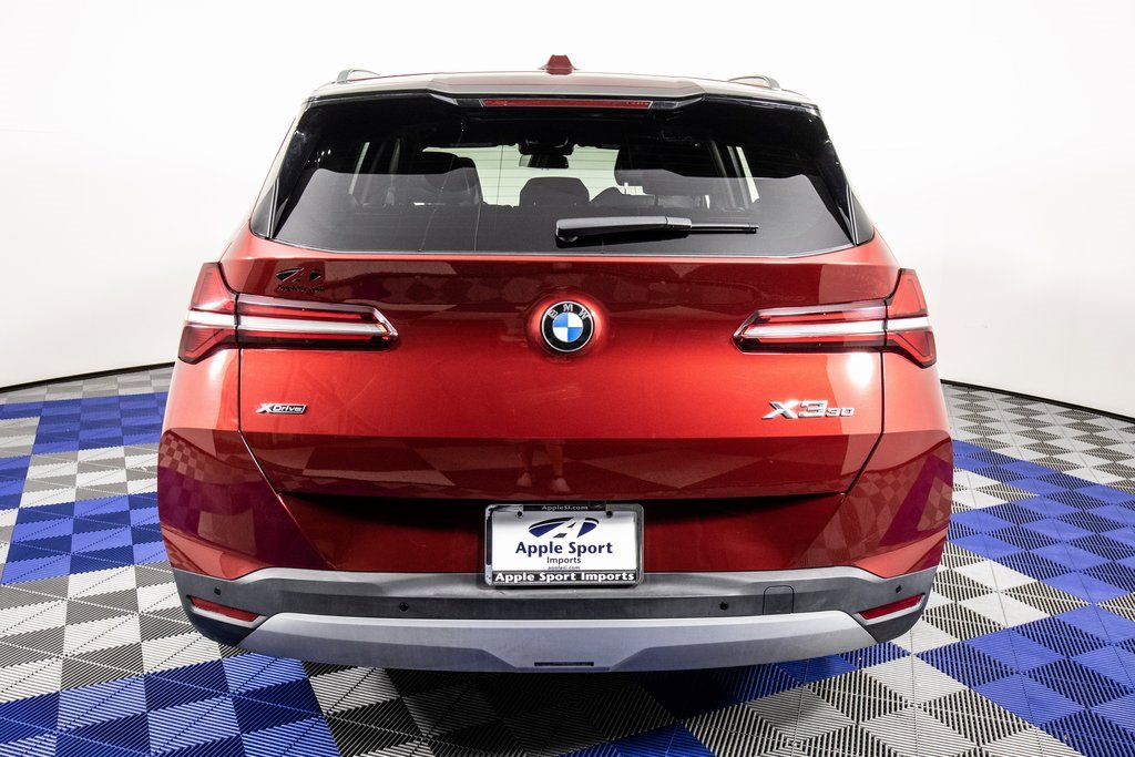 Used 2025 BMW X3 xDrive30i w/ Premium Package image 5