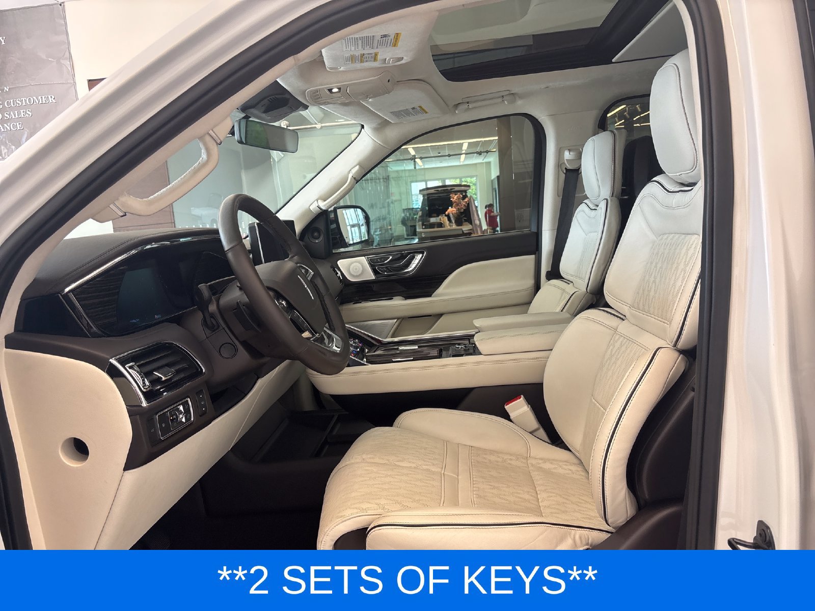Certified 2024 Lincoln Navigator Black Label AWD/4WD image 14