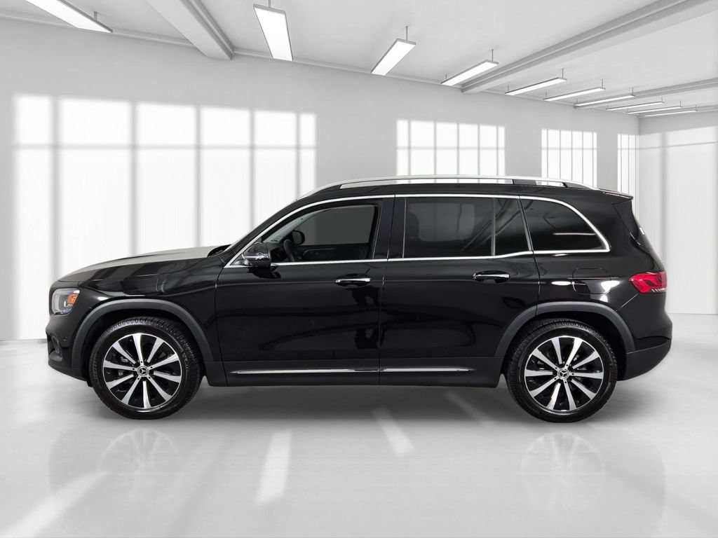 Used 2022 Mercedes-Benz GLB 250 4MATIC image 4