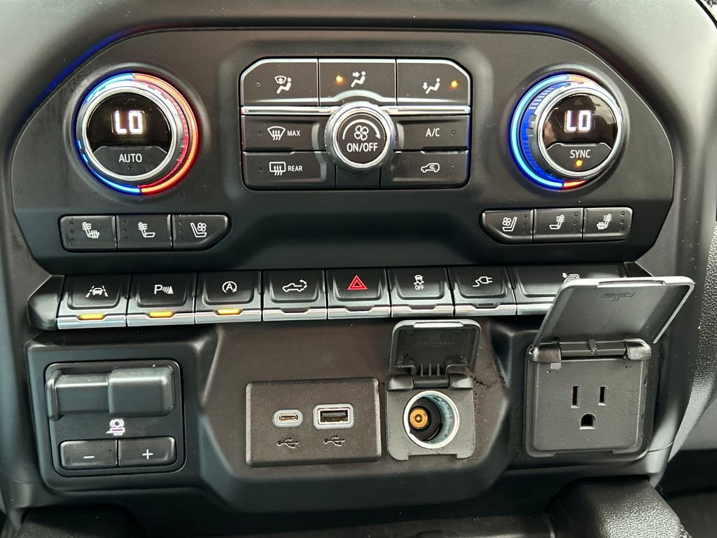 Used 2021 Chevrolet Silverado 1500 LTZ w/ Technology Package AWD/4WD image 20