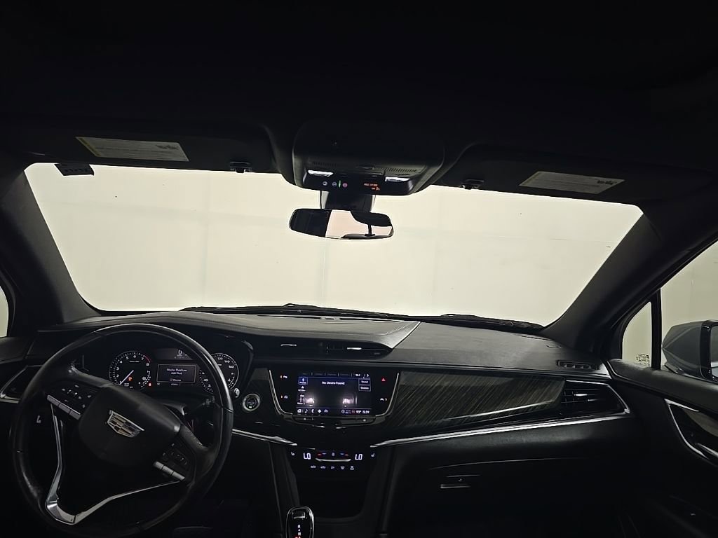Used 2022 Cadillac XT6 Premium Luxury image 6