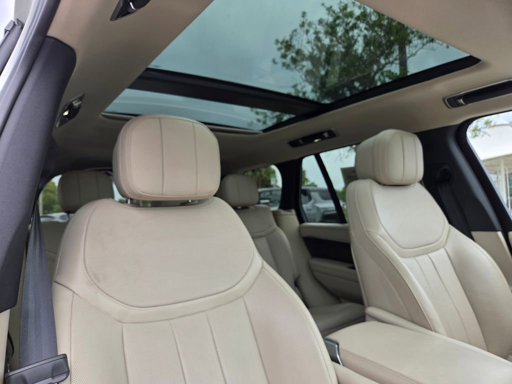 Used 2024 Land Rover Range Rover SE AWD/4WD image 30