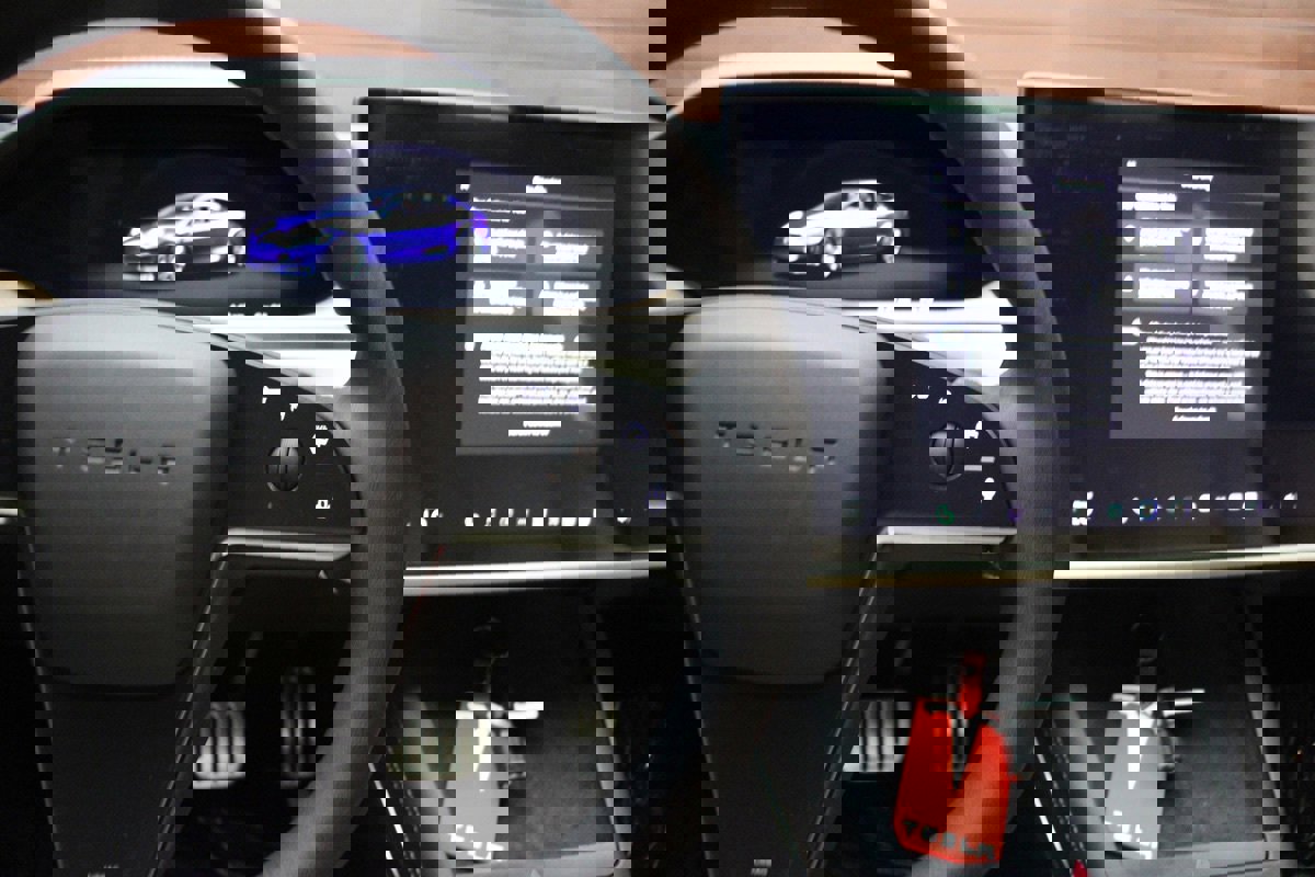 Used 2022 Tesla Model S AWD image 20