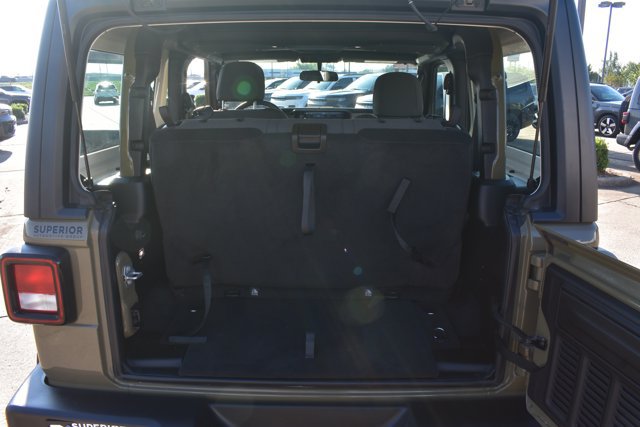 Used 2025 Jeep Wrangler Sport AWD/4WD image 15