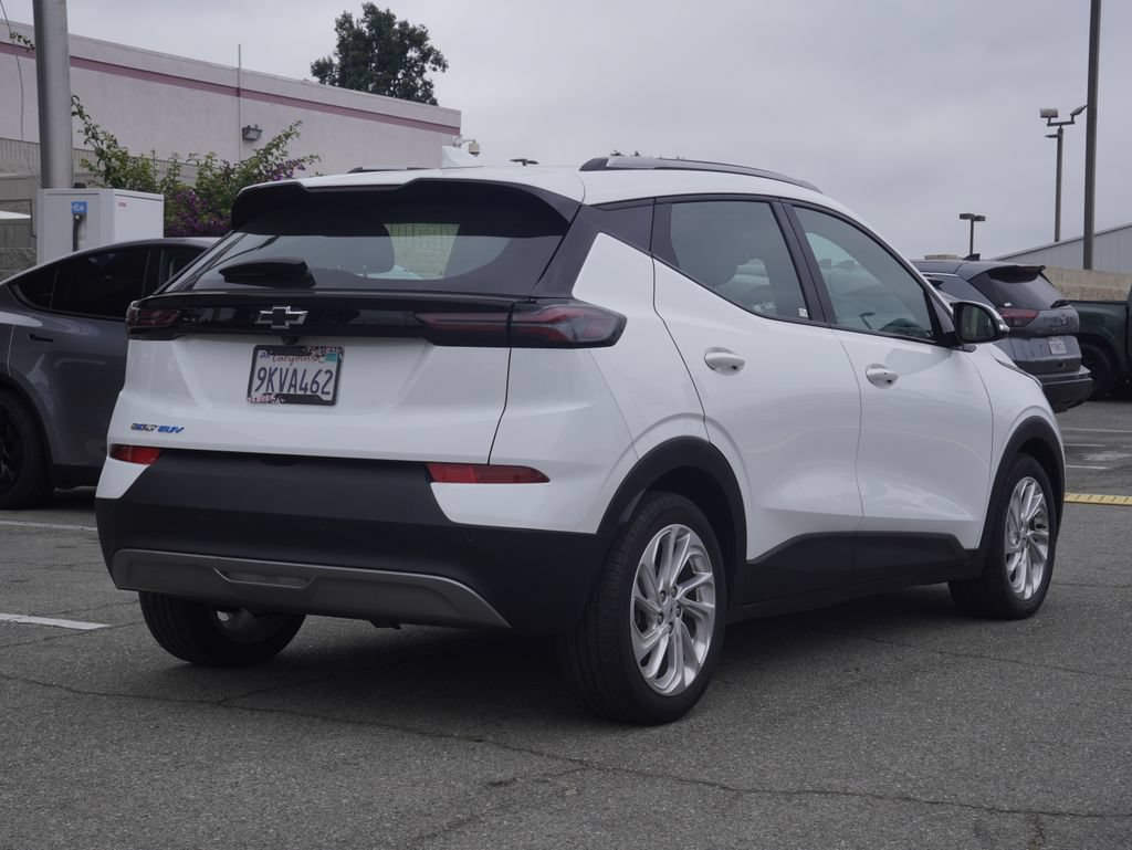 Used 2023 Chevrolet Bolt EUV LT w/ Driver Confidence Package FWD image 4
