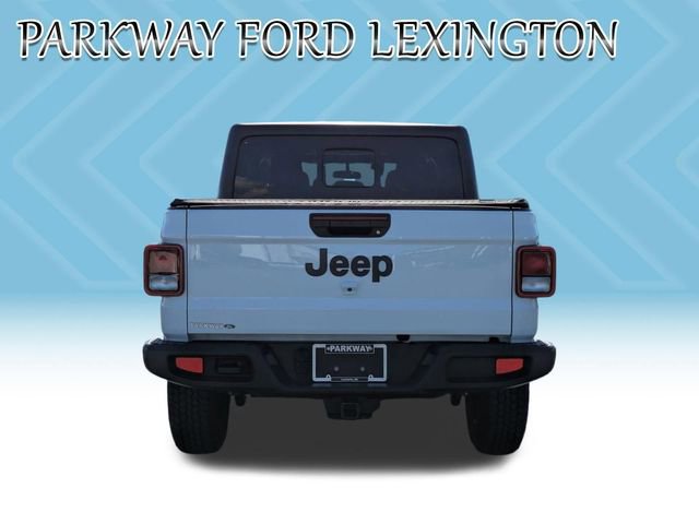 Used 2022 Jeep Gladiator Sport image 6
