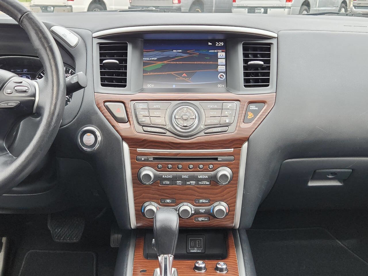 Used 2019 Nissan Pathfinder Platinum AWD/4WD image 19